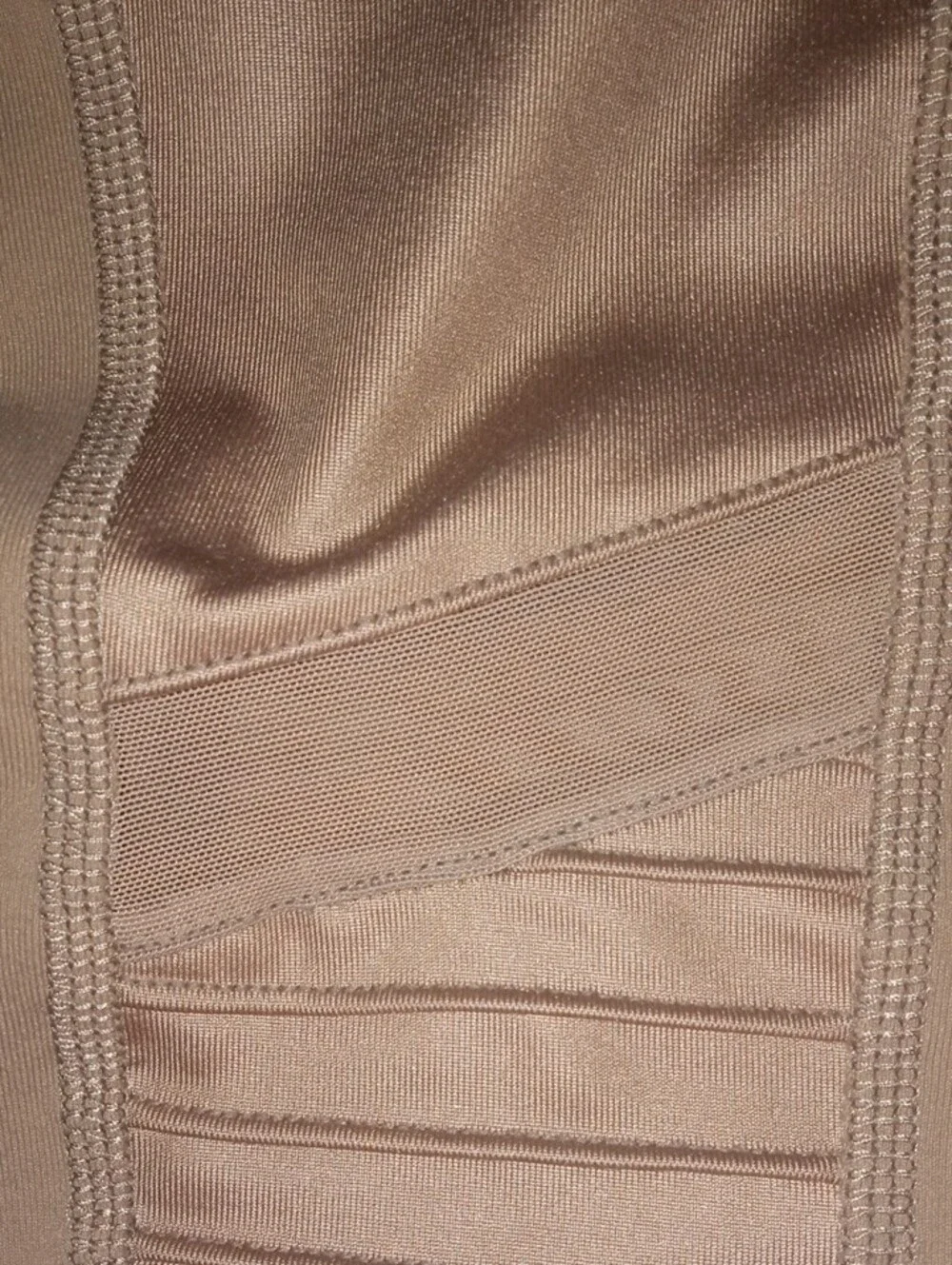 Alo 2 Women’s Moto-Style Leggings in Mauve